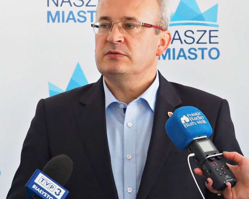 Mirosław Karolczuk wygrywa wyścig do fotela burmistrza Augustowa