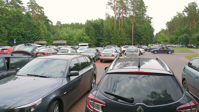Ankieta na temat utworzenia w mieście strefy płatnego parkowania!