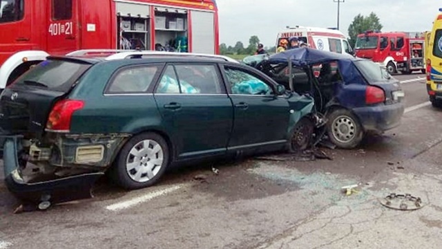 4 osoby zostały ranne w wypadku przy wjeździe do Augustowa