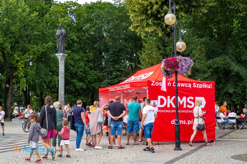 Na Rynku Zygmunta w Augustowie trwa akcja DKMS.