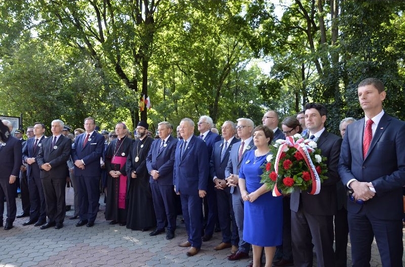 Delegacje szkół podstawowych z terenu Augustowa wzięły udział w Międzynarodowym Marszu Pamięci Zesłańców Sybiru