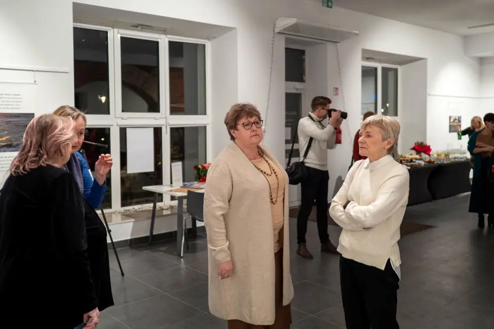 Być może_wernisaż Janiny Osewskiej (33)