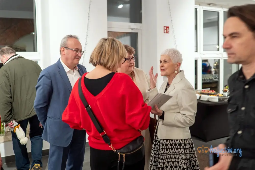 Być może_wernisaż Janiny Osewskiej (41)