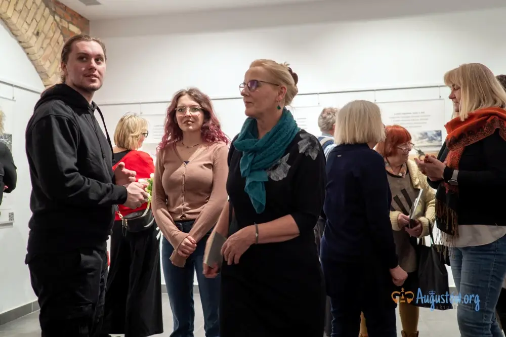 Być może_wernisaż Janiny Osewskiej (47)