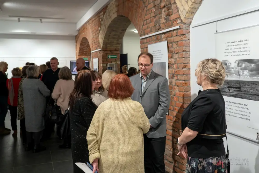 Być może_wernisaż Janiny Osewskiej (63)