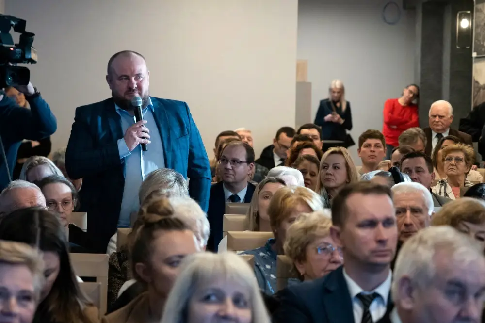 Wicepremier Jacek Sasin spotkał się z mieszkańcami w Augustowie (13)