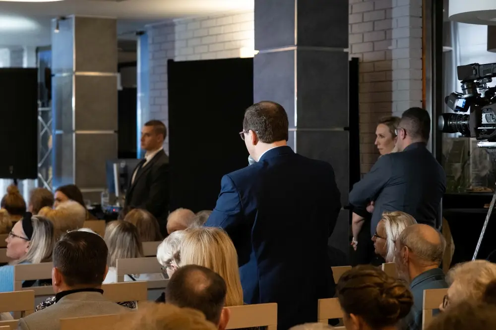 Wicepremier Jacek Sasin spotkał się z mieszkańcami w Augustowie (15)