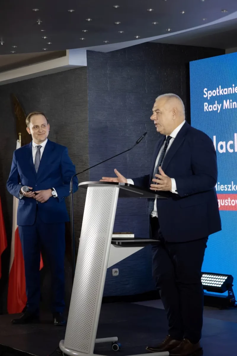 Wicepremier Jacek Sasin spotkał się z mieszkańcami w Augustowie (20)