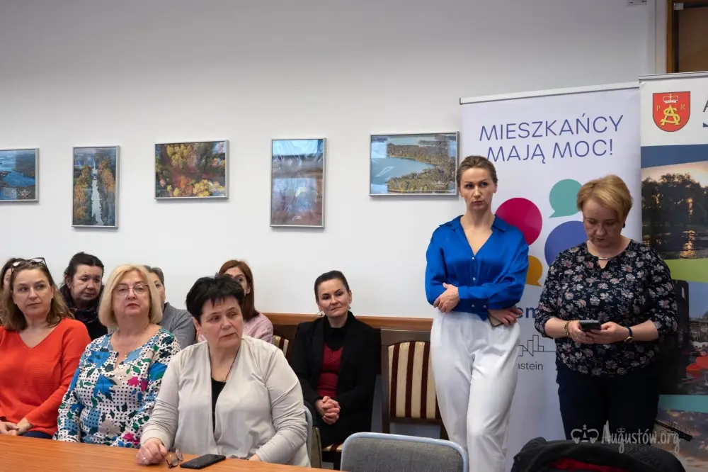konferencja prasowa podczas której odbyła się prezentacja prac studentów Politechniki Białostockiej (16)