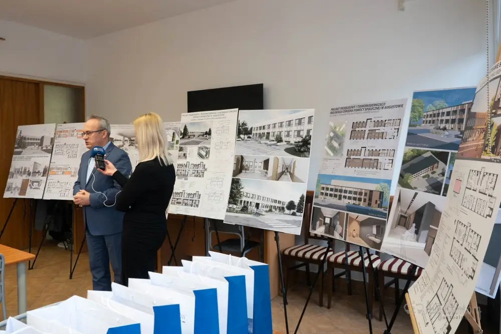 konferencja prasowa podczas której odbyła się prezentacja prac studentów Politechniki Białostockiej (18)