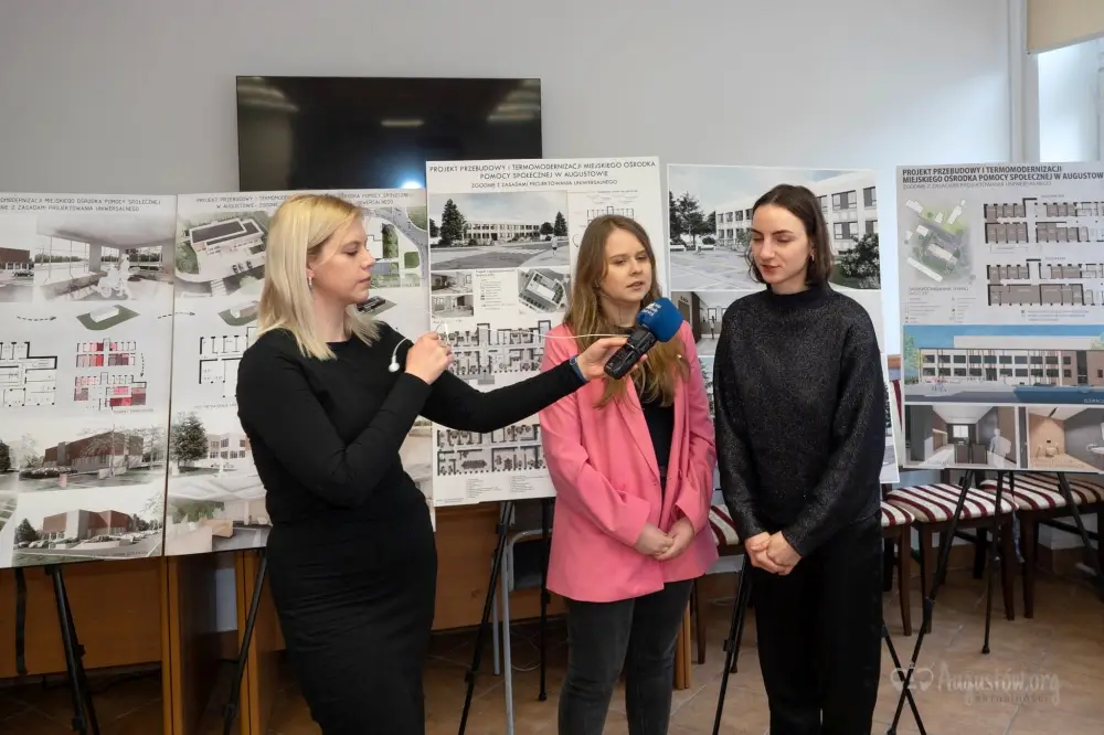 konferencja prasowa podczas której odbyła się prezentacja prac studentów Politechniki Białostockiej (23)