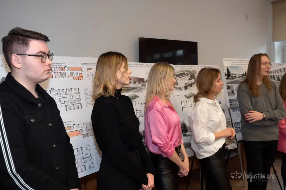 konferencja prasowa podczas której odbyła się prezentacja prac studentów Politechniki Białostockiej (30)