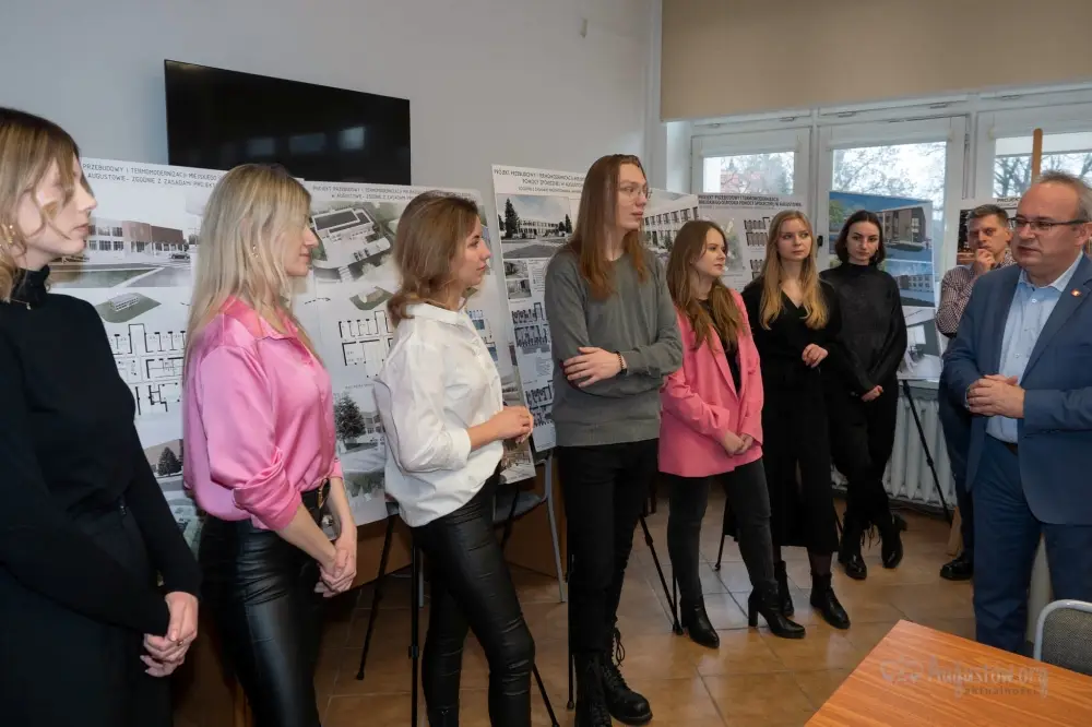 konferencja prasowa podczas której odbyła się prezentacja prac studentów Politechniki Białostockiej (31)