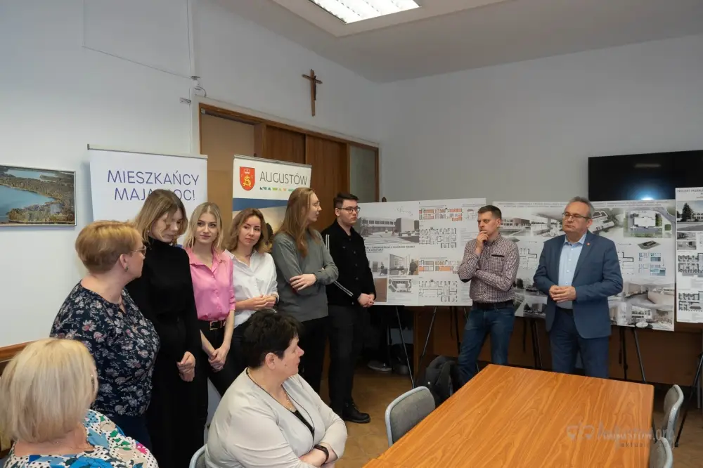 konferencja prasowa podczas której odbyła się prezentacja prac studentów Politechniki Białostockiej (33)
