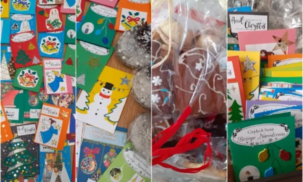 Uczniowie Szkoły Podstawowej w Nowince przygotowali kartki i ozdoby świąteczne