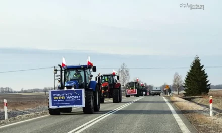Podlaskie/ Policja: protestujący rolnicy zablokowali dk 8 prowadzącą do granicy z Litwą