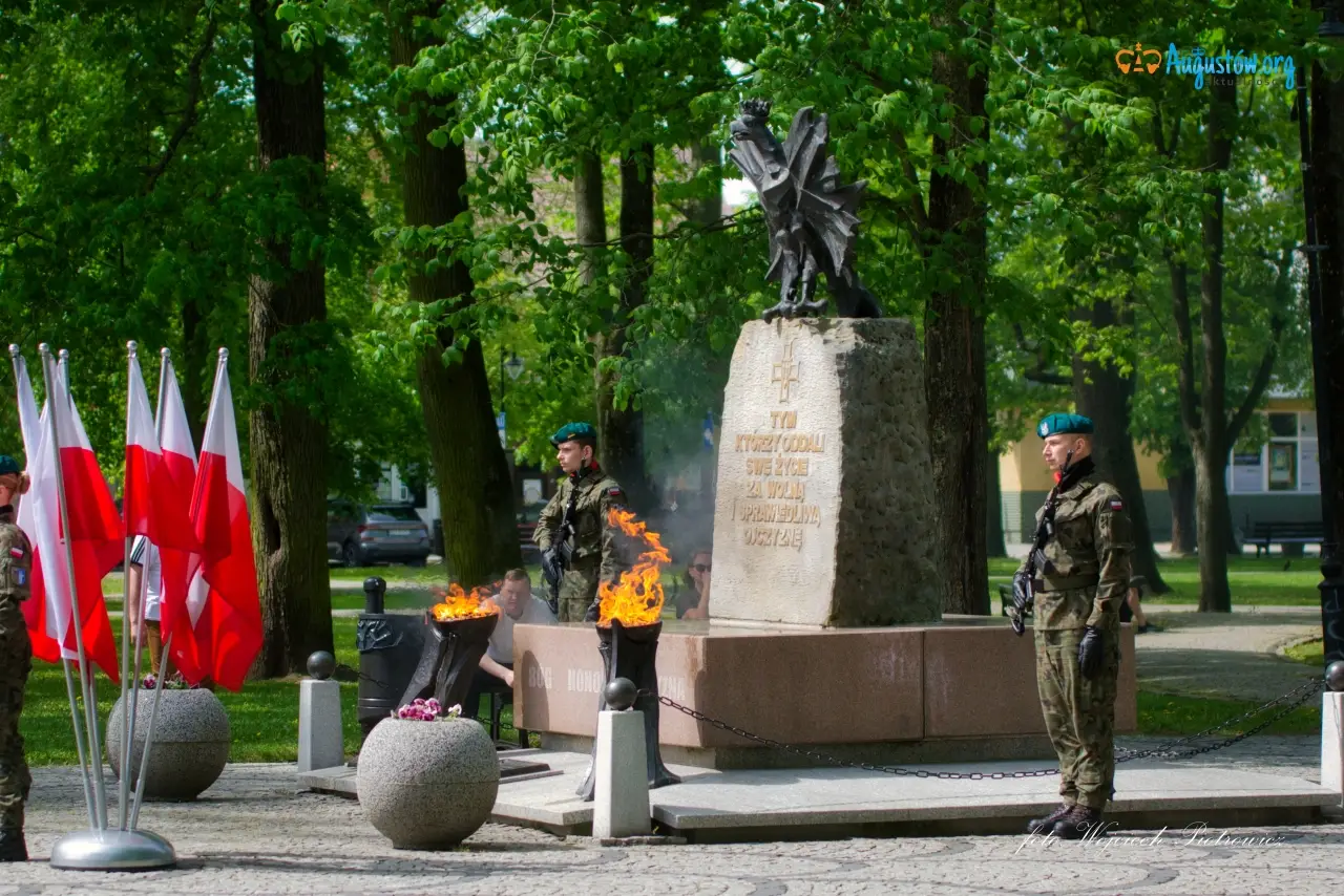 augustow_3maja_obchody-augustoworg (6)