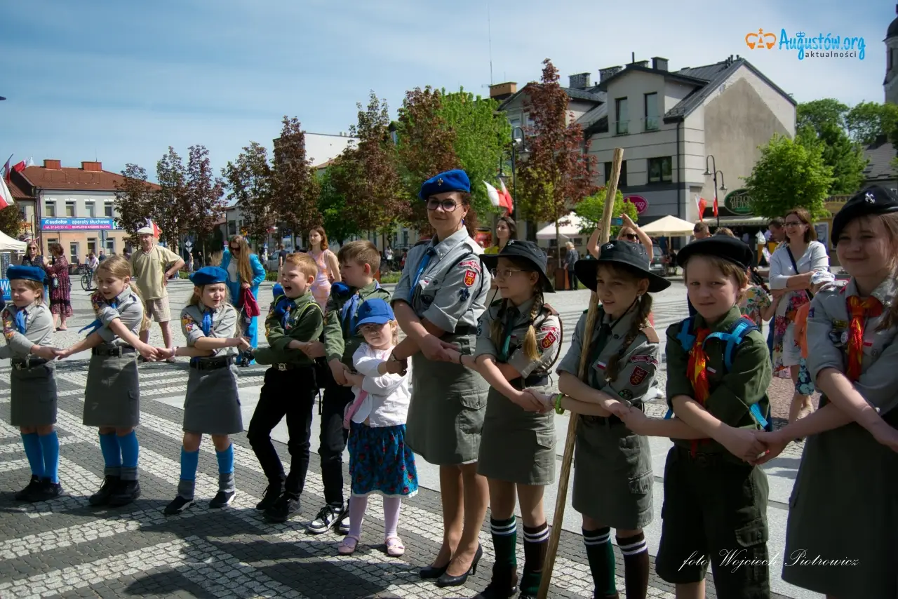 augustow_3maja_obchody-augustoworg (62)