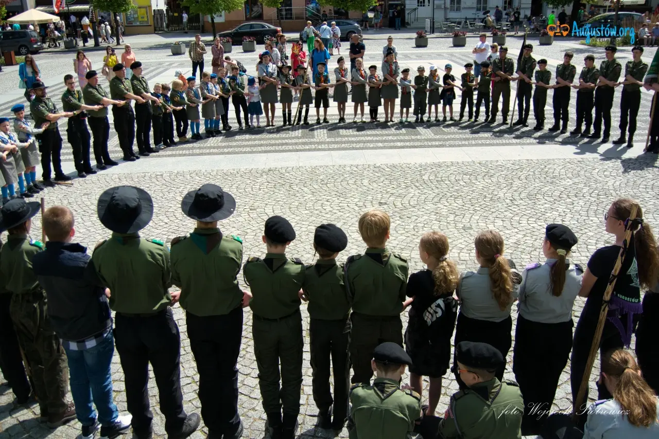 augustow_3maja_obchody-augustoworg (64)
