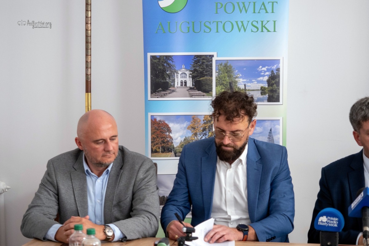 podpisanieumowy_starostwoaugustowskie_augustoworg (4)