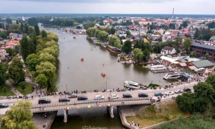 Augustów: Drużyny z Raciborza na miejscach zwycięzców XXVII Mistrzostw Polski w Pływaniu na Byle Czym [Foto, Video]