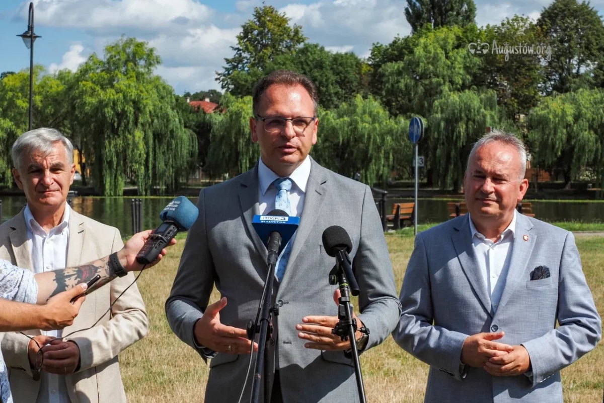 plywanienabyleczym_konferencjaprasowa_augustoworg (4)
