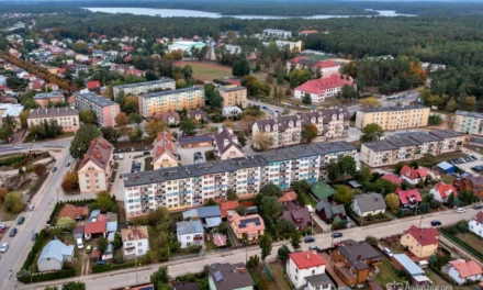 Augustów: Blokowiska mają problemy z segregacją. Będą kontrole wiat śmietnikowych