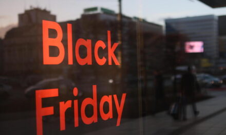 W najbliższe Black Friday 48 proc. konsumentów planuje zakupy wyłącznie online