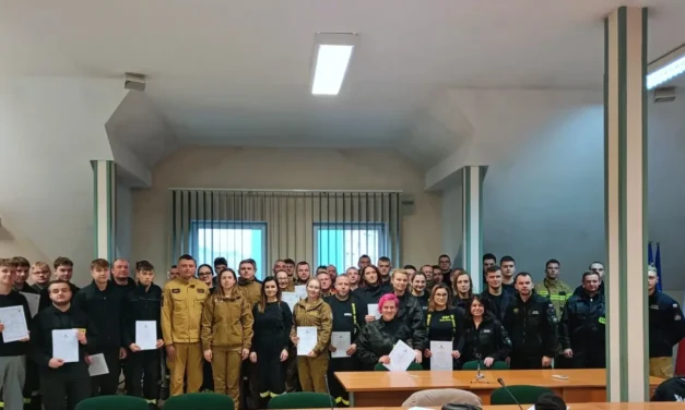 Augustów: Zakończenie szkolenia podstawowego strażaków ratowników Ochotniczych Straży Pożarnych [Foto]