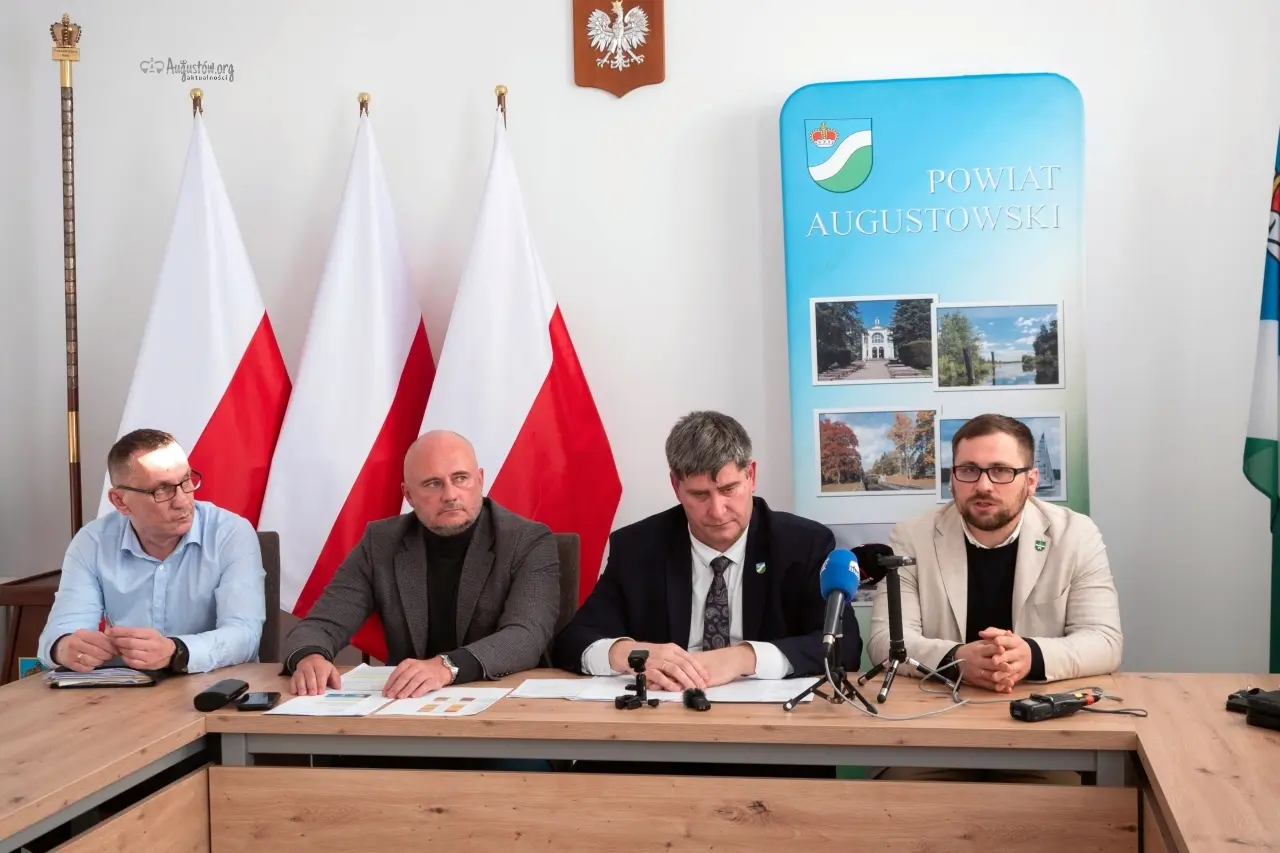 #powiataugustowski #augustoworg #konferencjaprasowa #drogipowiatowe #dofinansowanie (12)