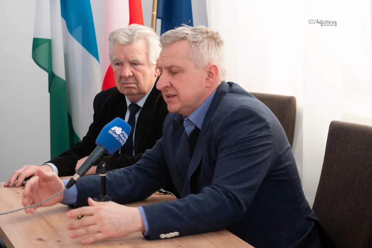 #powiataugustowski #augustoworg #konferencjaprasowa #drogipowiatowe #dofinansowanie (13)
