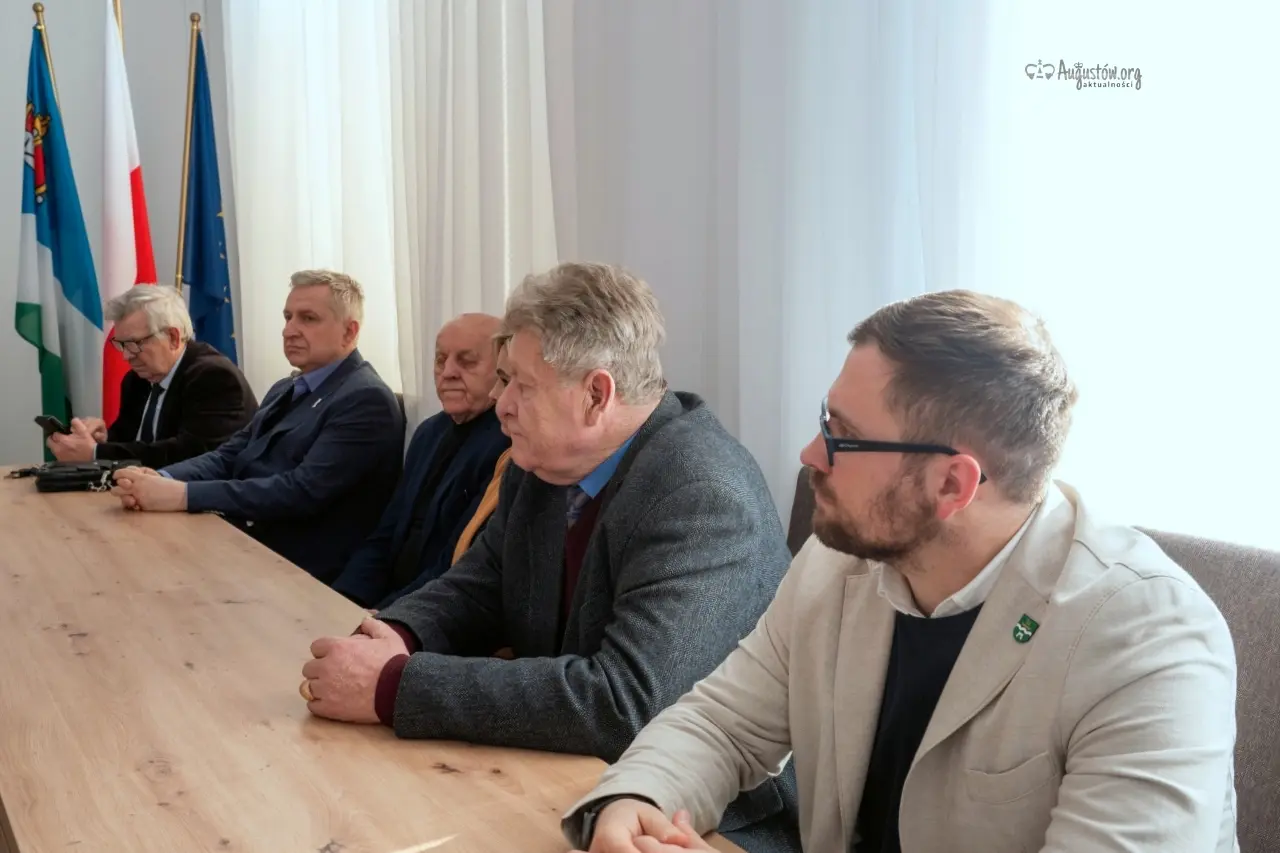 #powiataugustowski #augustoworg #konferencjaprasowa #drogipowiatowe #dofinansowanie (5)
