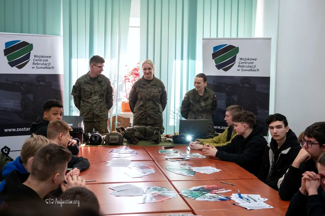 Oficjalne rozpoczęcie kwalifikacji wojskowej (15)
