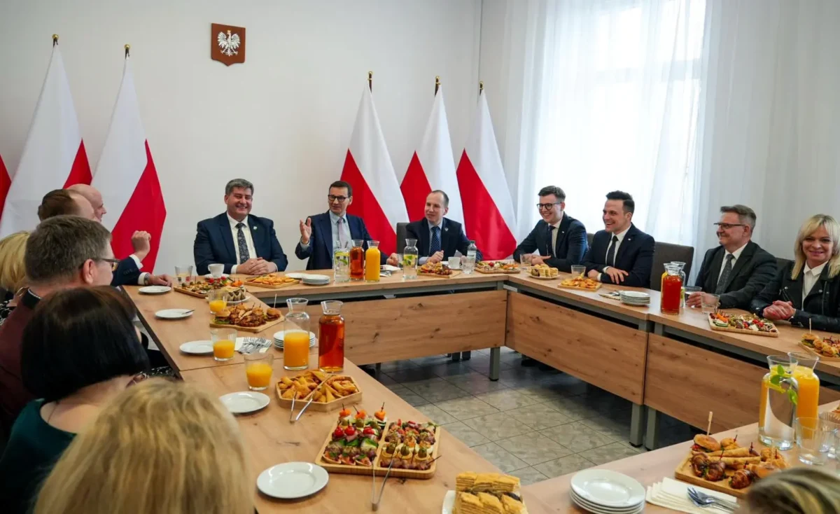 Niecodzienne spotkaniu z pracownikami Starostwa Powiatowego (1)