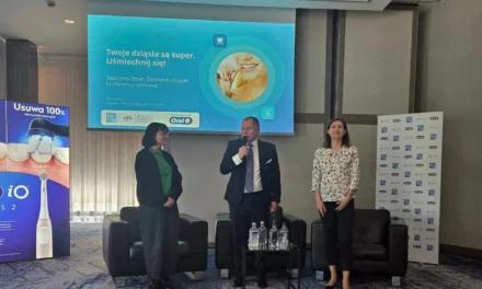 Zdrowe dziąsła, zdrowy organizm – świętuj Dzień Zdrowych