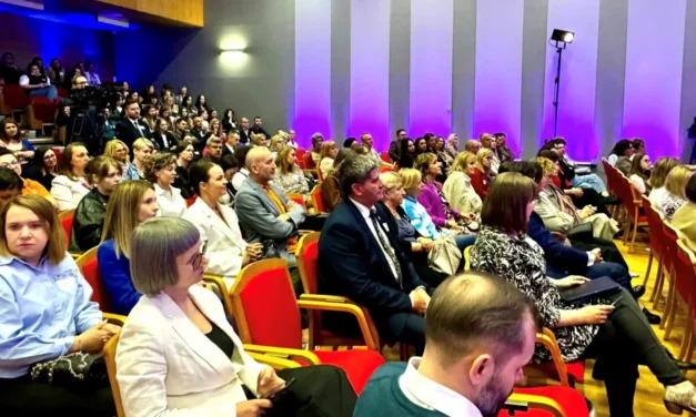 Augustów: Konferencja pn. “Podlaskie przeciw depresji” [Foto]