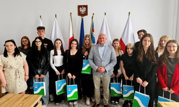 Augustów: Powiatowy konkurs wiedzy prawnej „Młodzi Mistrzowie Prawa”