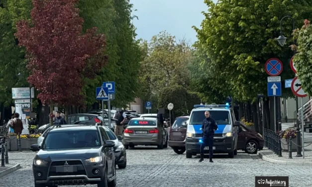 Augustów: Potrącenie 8-latka na przejściu dla pieszych w centrum miasta
