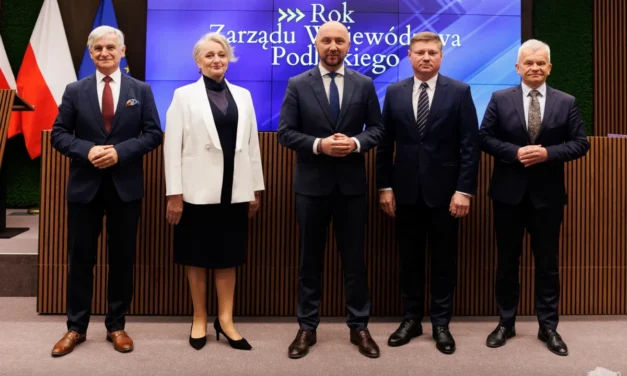 Zarząd województwa podsumował rok pracy – „Był to bardzo dobry czas dla naszego regionu … „