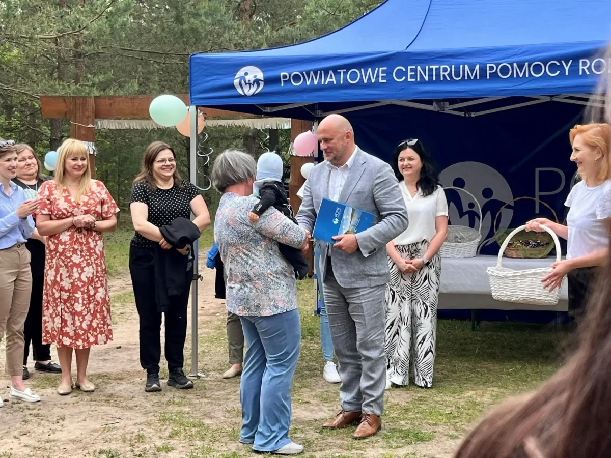 Augustów: Dzień Rodzicielstwa Zastępczego – wyjątkowy piknik pełen wdzięczności i radości!
