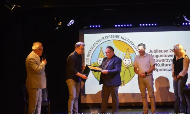 Augustów: Augustowskie Stowarzyszenie Kulturalno-Społeczne obchodzi 20-lecie działalności [Foto]