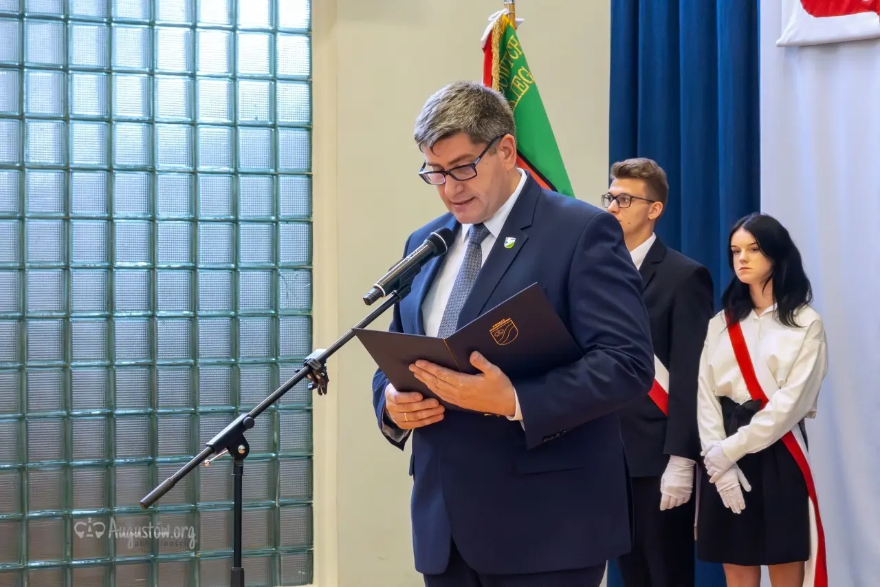 Powiatowa uroczystość zakończenia roku szkolnego (17)
