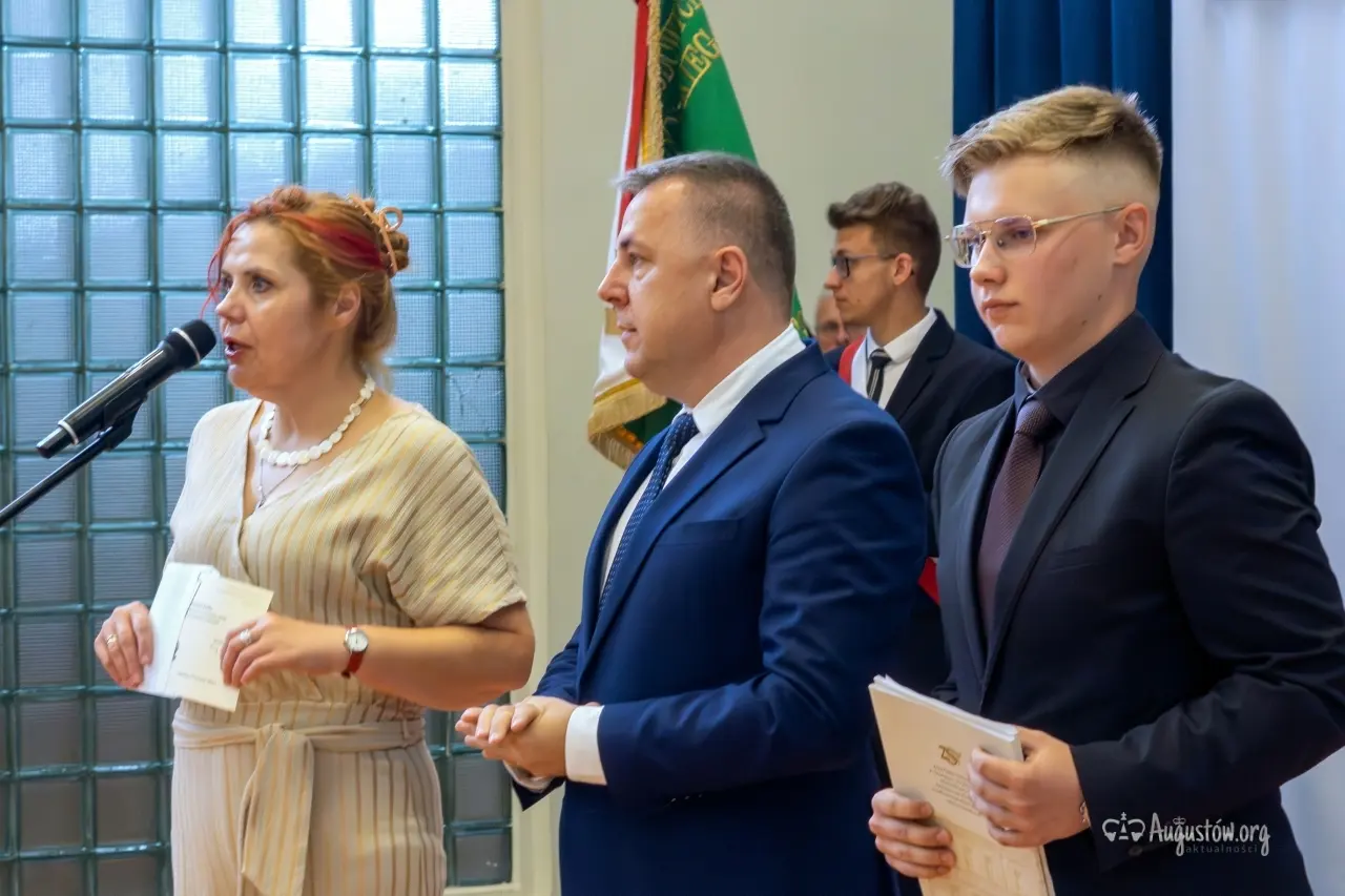 Powiatowa uroczystość zakończenia roku szkolnego (22)
