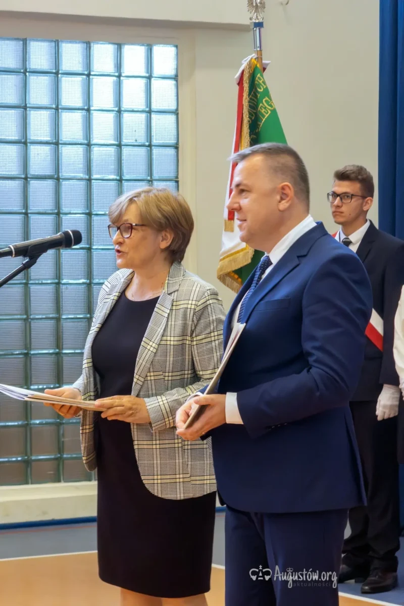 Powiatowa uroczystość zakończenia roku szkolnego (23)