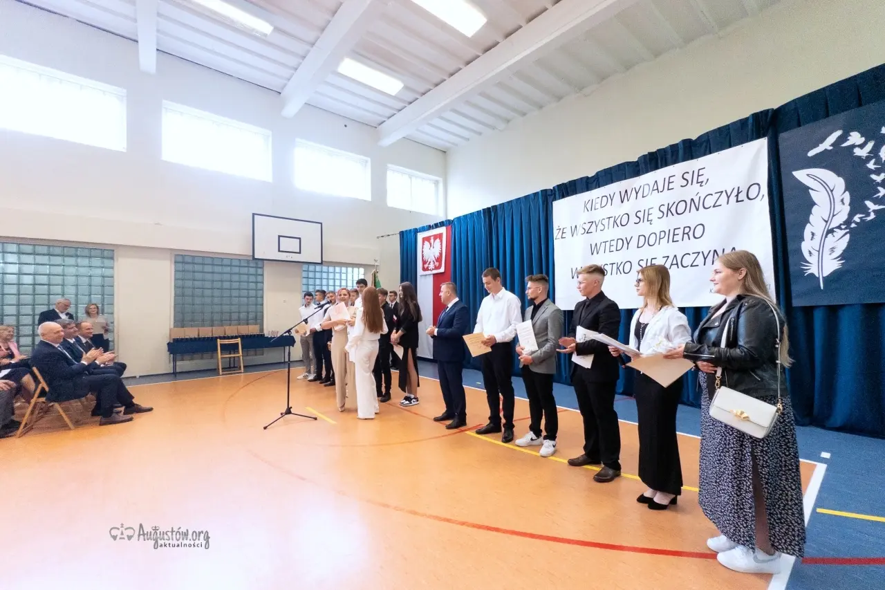 Powiatowa uroczystość zakończenia roku szkolnego (26)