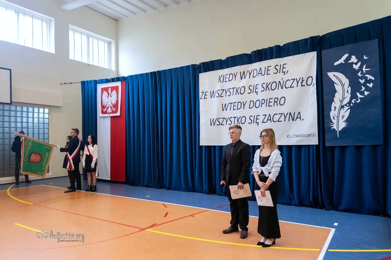 Powiatowa uroczystość zakończenia roku szkolnego (3)