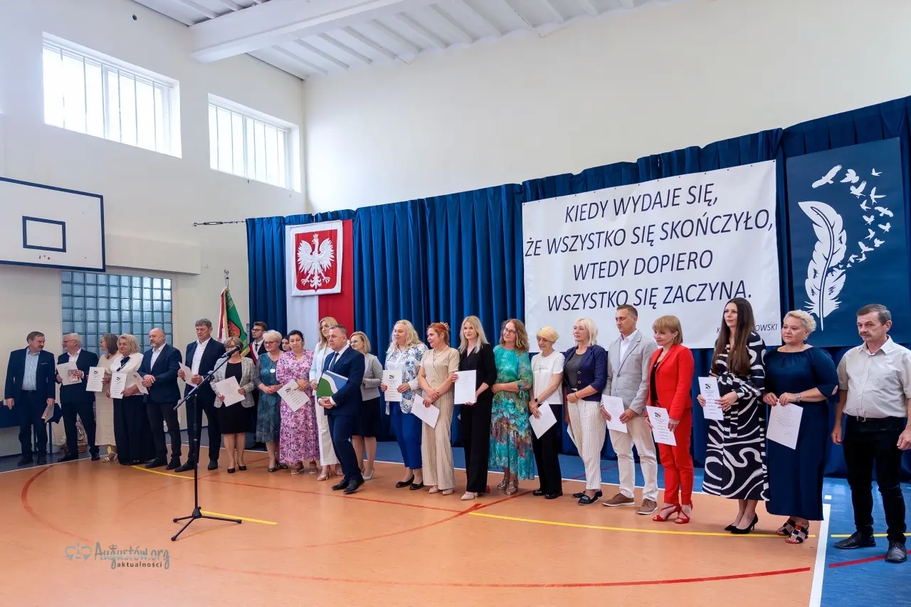 Powiatowa uroczystość zakończenia roku szkolnego (30)