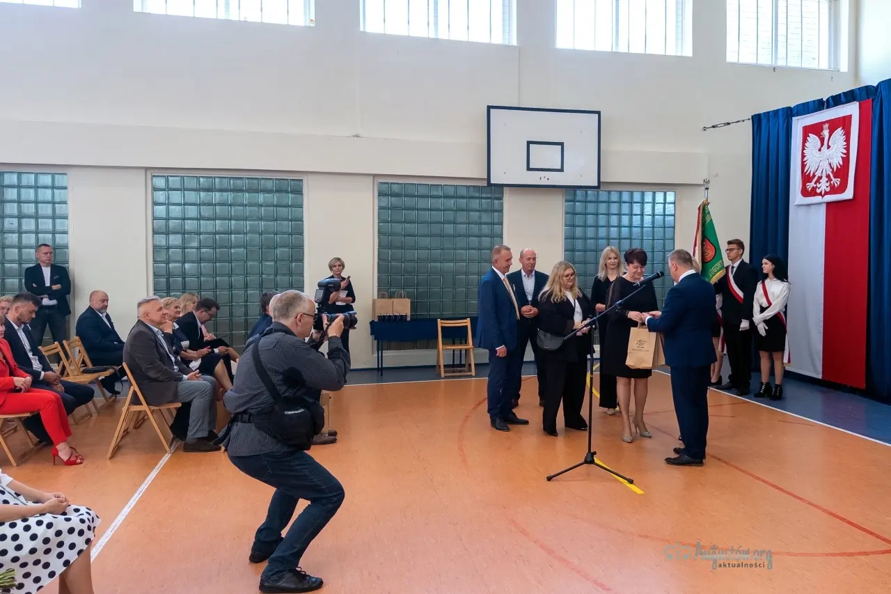 Powiatowa uroczystość zakończenia roku szkolnego (35)