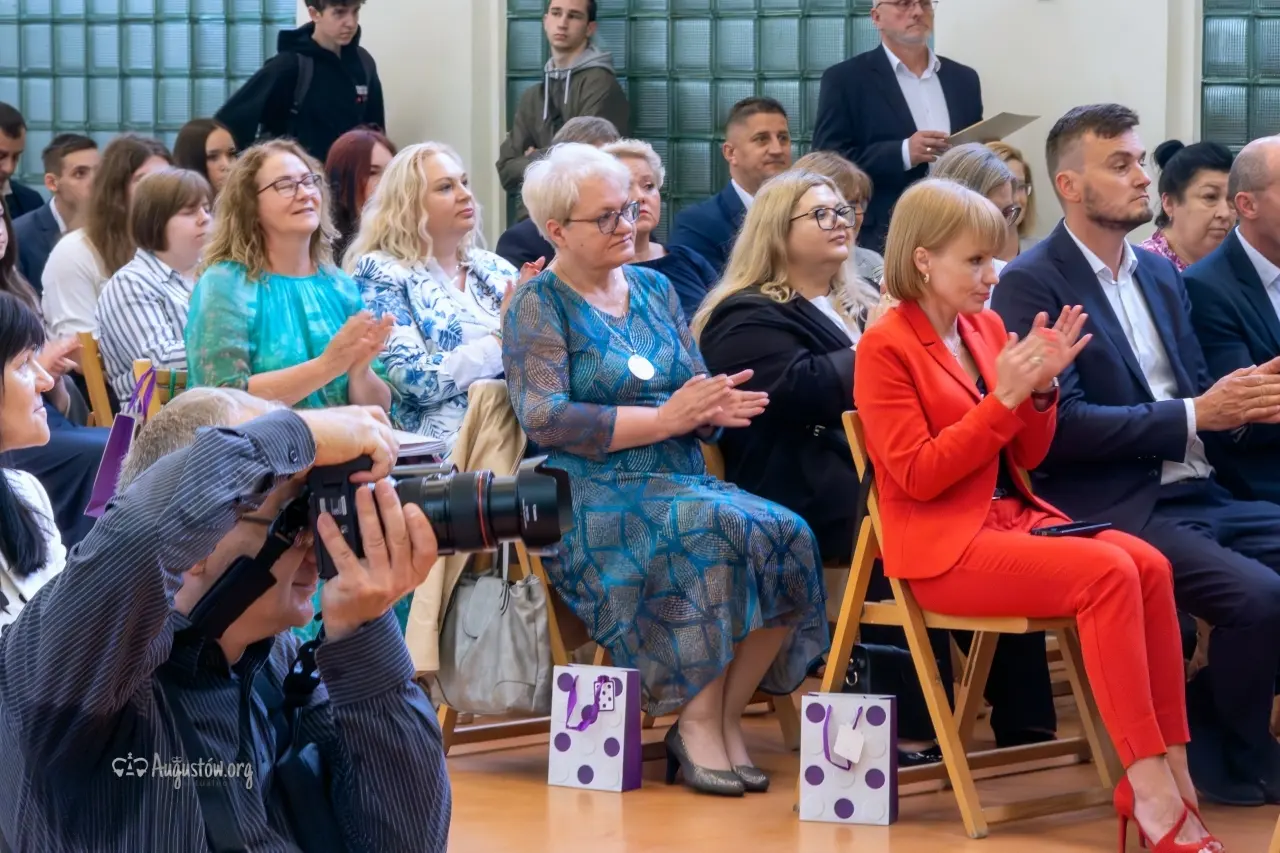 Powiatowa uroczystość zakończenia roku szkolnego (6)