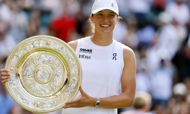 Iga Świątek triumfatorką Wimbledonu po wygranej w finale z Amerykanką Anisimovą